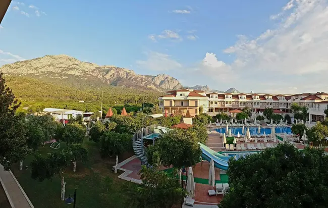 Garden Resort Bergamot