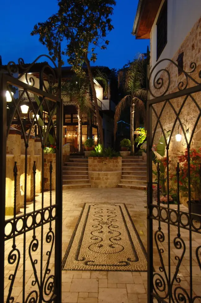 Tuvana Hotel